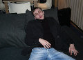 photos/2005-04/TN_sleeping-people2-big.jpg
